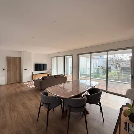 Avec Terrasse - Proche Et Centre Apartamento Royan