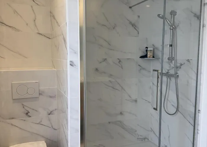 Avec Terrasse - Proche Et Centre Apartamento *