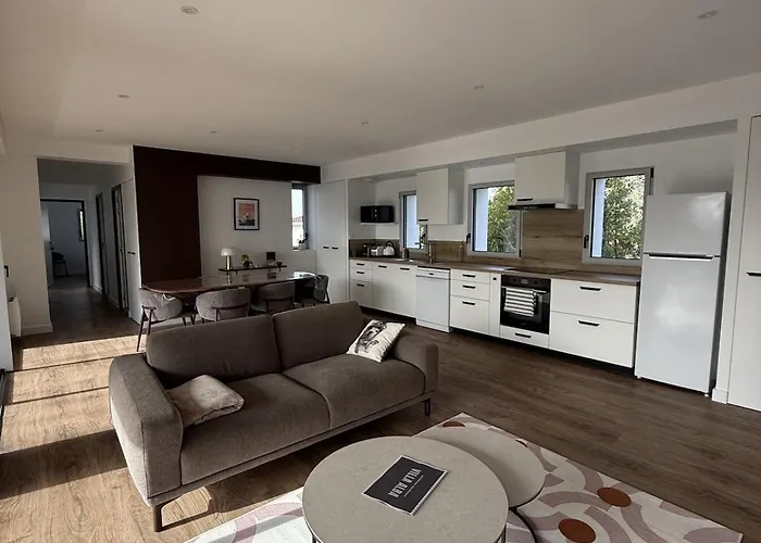 Avec Terrasse - Proche Et Centre Apartamento *