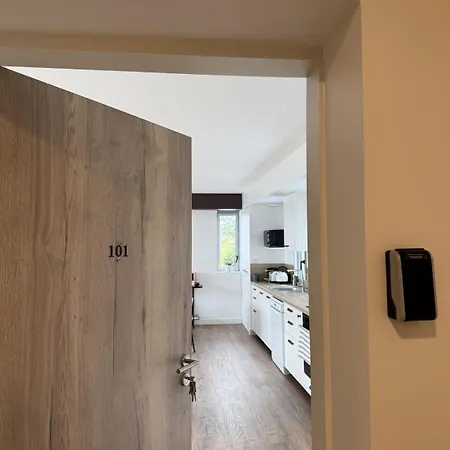 Avec Terrasse - Proche Et Centre