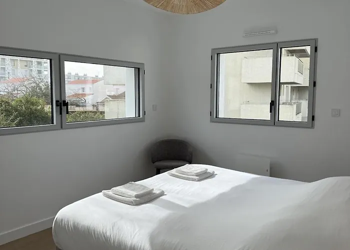 Avec Terrasse - Proche Et Centre Apartment *