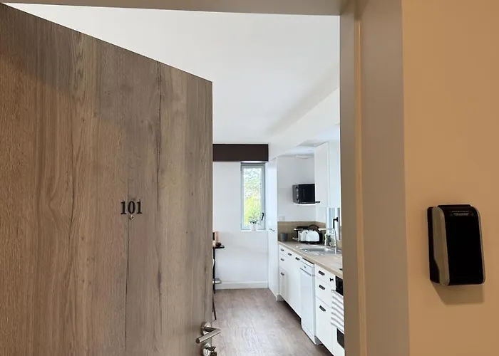 Avec Terrasse - Proche Et Centre